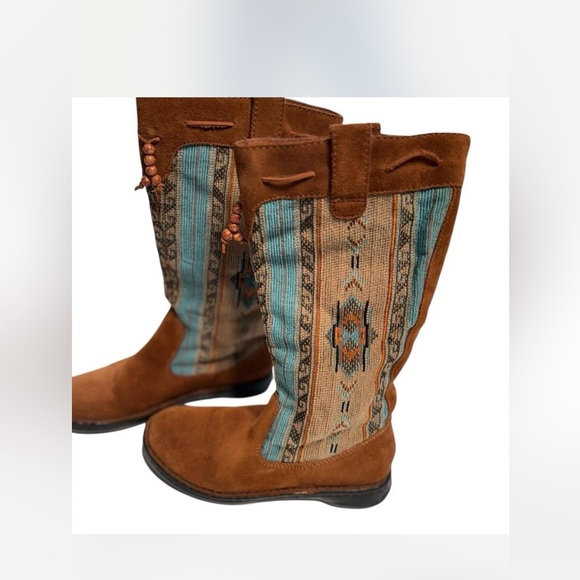 Minnetonka Boho Festival Boots Size 7 | Suede & Southwest Tribal Print - Picture 6 of 8